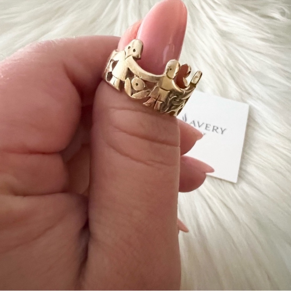 James Avery 14k gold paper dolls boys girls holding hands wide band retired - Picture 6 of 13